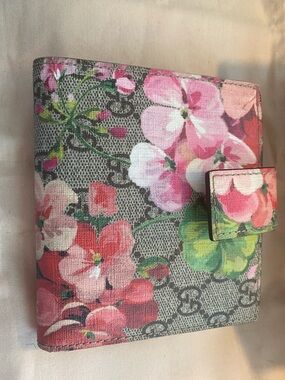 Gucci Floral Print Women's Wallet - Pink